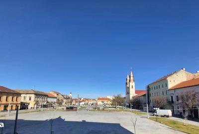 Garsonieră decomandată în Central