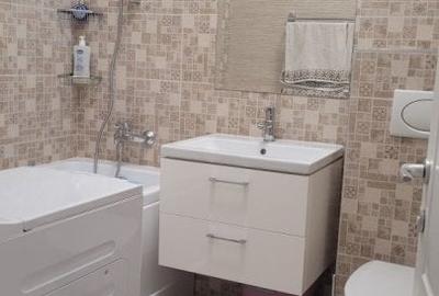 Apartament cu 3 camere decomandat în Palat - 3