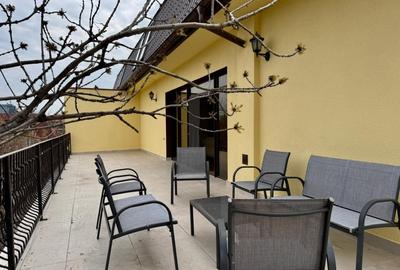 Penthouse cu 4 camere decomandat în Aviatorilor - 2