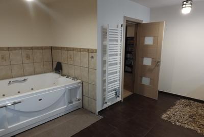 Casă cu 5 camere cu Teren 468 Mp în Lazu - 24