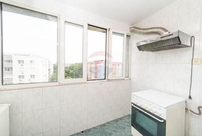 Apartament cu 3 camere decomandat în Periferie - 9