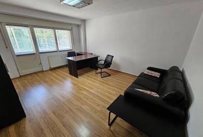 Garsonieră decomandată în Decebal - 1