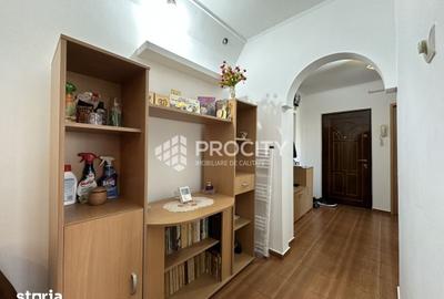 Apartament cu 3 camere decomandat în Canta - 3