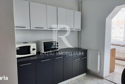 Apartament cu 3 camere decomandat în Cantemir