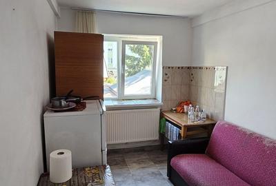 Garsonieră nedecomandată în Central - 2