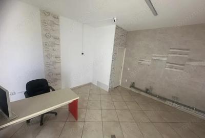 Spațiu comercial, de 25 mp, în Central - 5