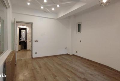 Spațiu comercial, de 120 mp, în P-ța Romană - 10
