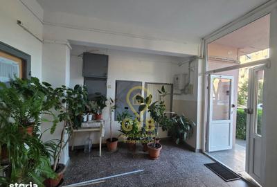 Apartament cu 2 camere decomandat, mobilat în Nufărul