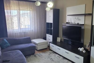 Apartament cu 3 camere decomandat în Alexandru cel Bun