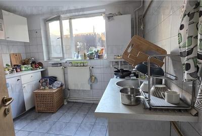 Casă cu 4 camere cu Teren 180 Mp în Domenii