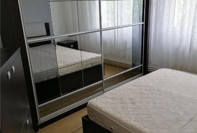 Apartament cu 2 camere decomandat în Metalurgiei
