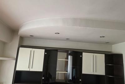 Apartament cu 2 camere decomandat în 9 Mai - 5