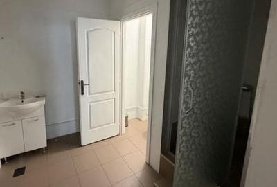 Spațiu comercial, de 90 mp, în Vitan - 2