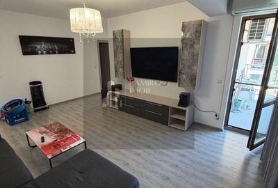 Apartament cu 3 camere semidecomandat în Metalurgiei
