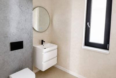 Casă cu 4 camere cu Teren 300 Mp în Stupini