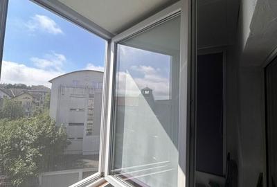 Apartament cu 2 camere decomandat în Zorilor