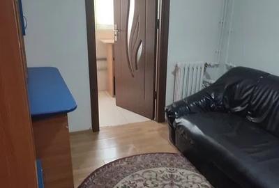 Garsonieră decomandată, mobilată în Nicolina - 3