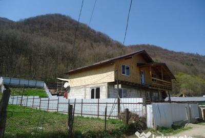 Casă cu 3 camere cu Teren 380 Mp în Central - 7
