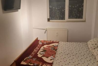 Apartament cu 3 camere semidecomandat în Central - 8