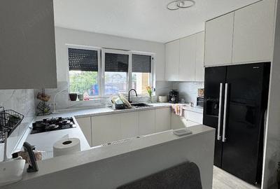 Casă cu Teren 400 Mp în Central - 2