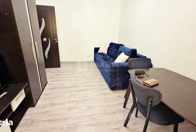 Apartament cu 2 camere decomandat, mobilat în Hala Centrală
