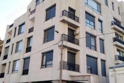 Apartament cu 2 camere, mobilat în 13 Septembrie