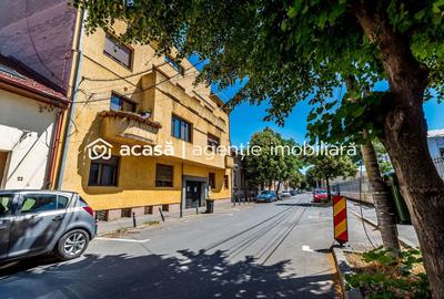 Apartament cu 2 camere semidecomandat, mobilat în Central - 1