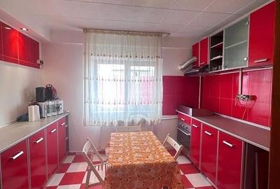 Apartament cu 2 camere decomandat în Vitan