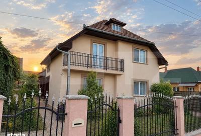 Casă cu 4 camere în Roșiori