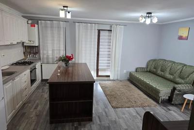 Apartament cu 2 camere semidecomandat, mobilat în Florești