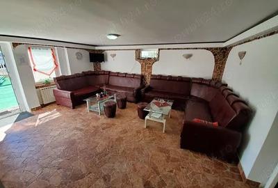 Casă cu 6 camere cu Teren 900 Mp în Central - 4