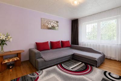 Apartament cu 2 camere decomandat, mobilat în Răcădău