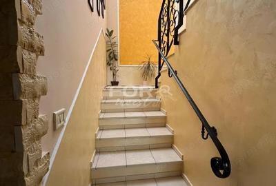 Casă cu 4 camere cu Teren 235 Mp în Iosia