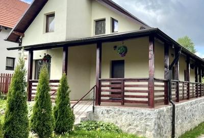 Casă individuală cu 8 camere cu Teren 600 Mp în Beliș - 1