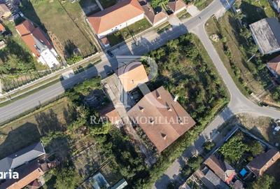 Casă cu Teren 3200 Mp în Sântandrei - 2