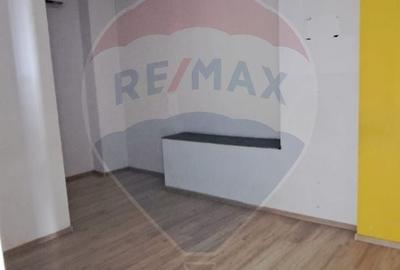 Spațiu comercial, de 83.6 mp, în Est