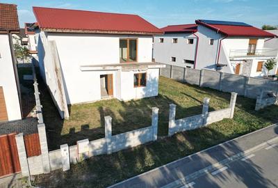 Casă cu Teren 596 Mp în Vladimirescu - 4
