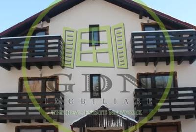 Hotel/Pensiune, de 305 mp, în Piața