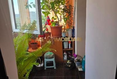 Apartament cu 3 camere decomandat, mobilat în Basarabia - 9