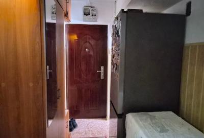 Apartament cu 2 camere semidecomandat în Km 5 - 15