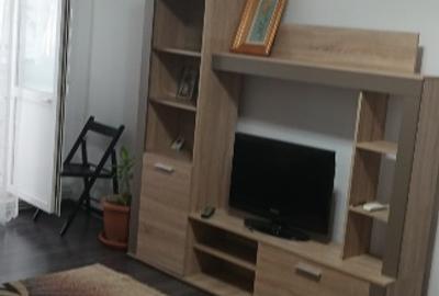 Apartament cu 2 camere semidecomandat în Păcurari