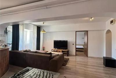 Apartament cu 3 camere semidecomandat, mobilat în Unirii - 1