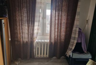 Garsonieră decomandată în Aradului