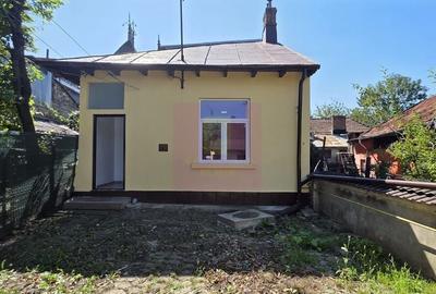 Casă cu 2 camere în Central