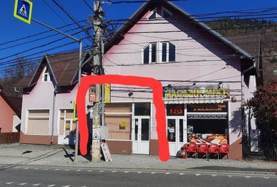 Spațiu comercial, de 600 mp, în Central - 3