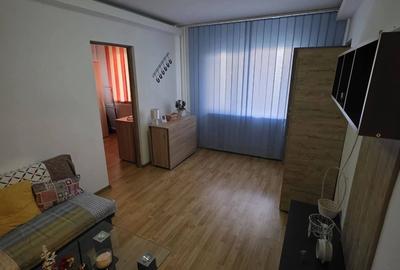 Apartament cu 2 camere semidecomandat în Micro 14 - 7
