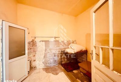 Casă cu 5 camere cu Teren 378 Mp în Funcționarilor