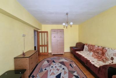 Apartament cu 3 camere decomandat, mobilat în Central - 1