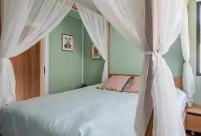 Casă cu 4 camere cu Teren 400 Mp în Tunari