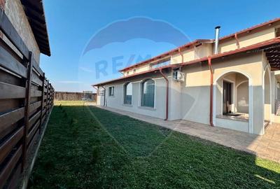 Casă cu 5 camere cu Teren 960 Mp în Vânători - 20